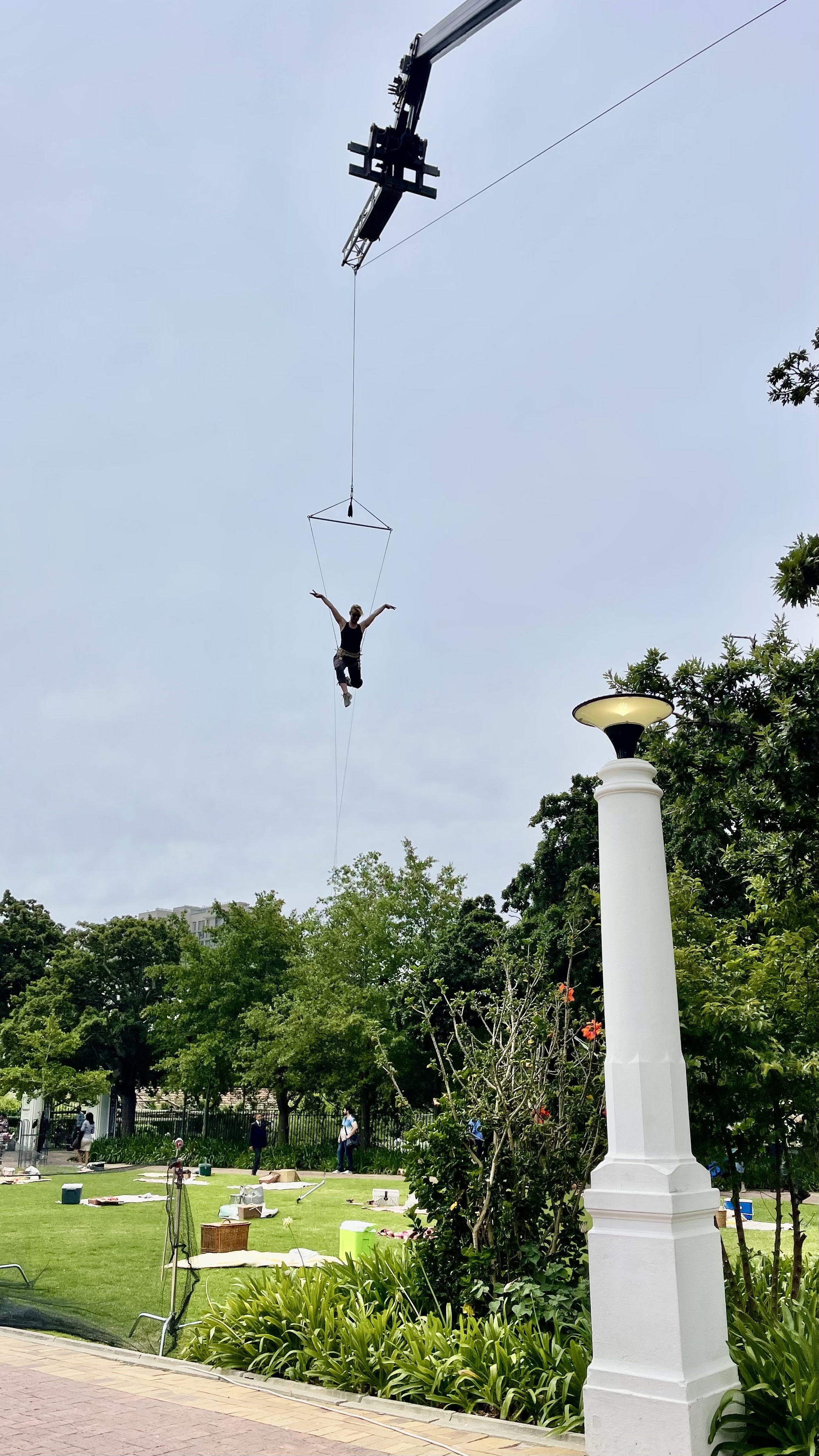 Wire stunt — live performance